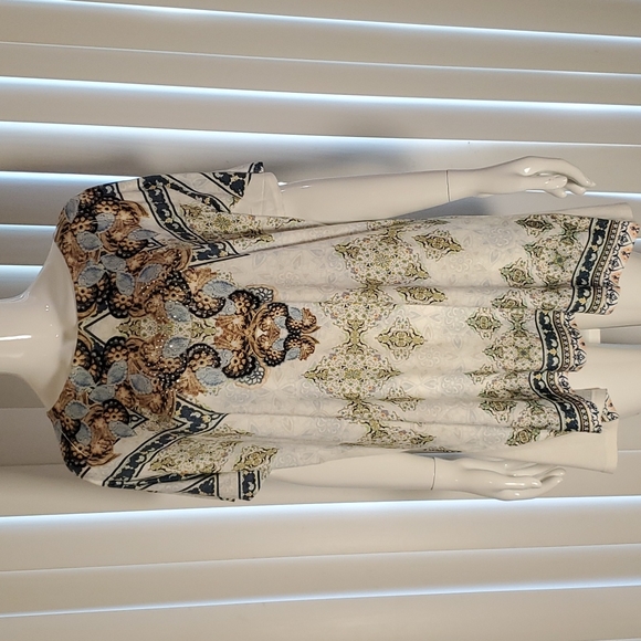 Paxadisio Tops - Top/Blouse decorative piece